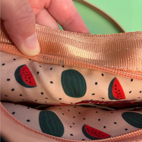 Harveys Watermelon streamline crossbody - Picture 6 of 7